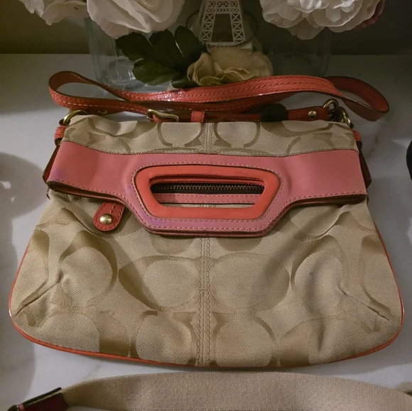 Coach Bags - Picture 3 of 3